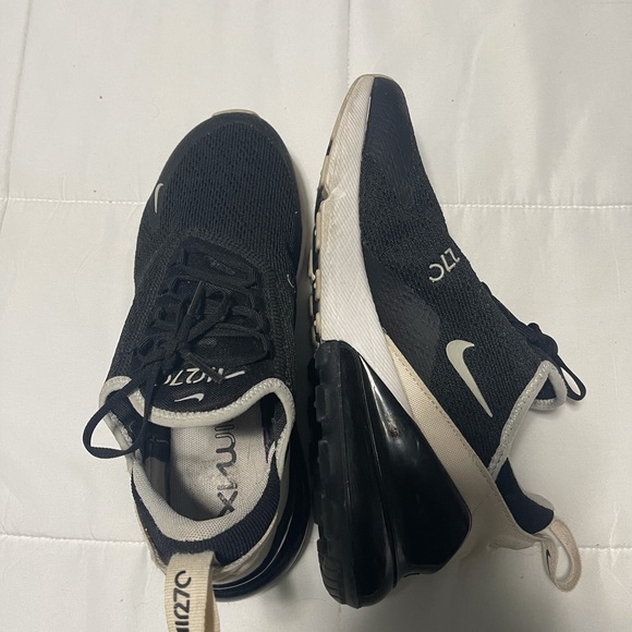 Nike women’s shoes - Picture 1 of 4